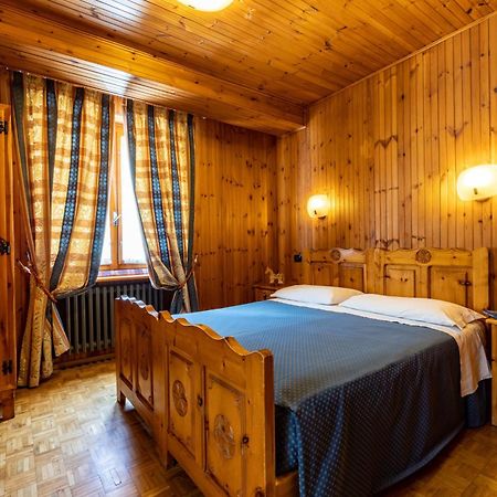 Hotel Le Campagnol Champoluc Exterior foto