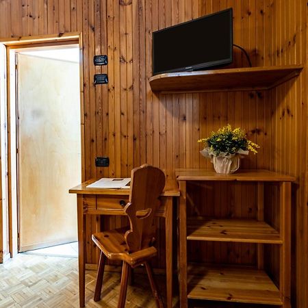 Hotel Le Campagnol Champoluc Exterior foto