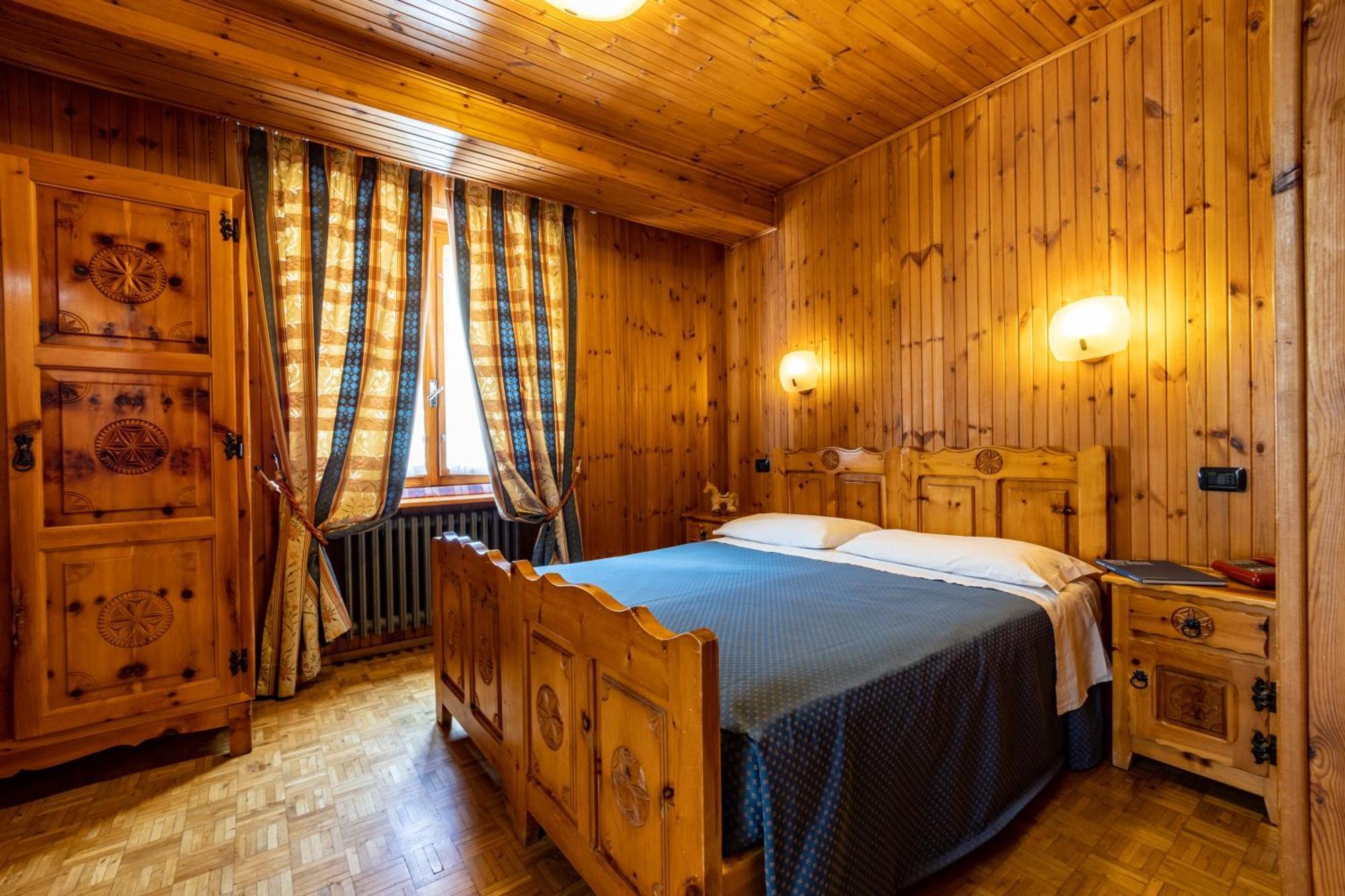 Hotel Le Campagnol Champoluc Exterior foto