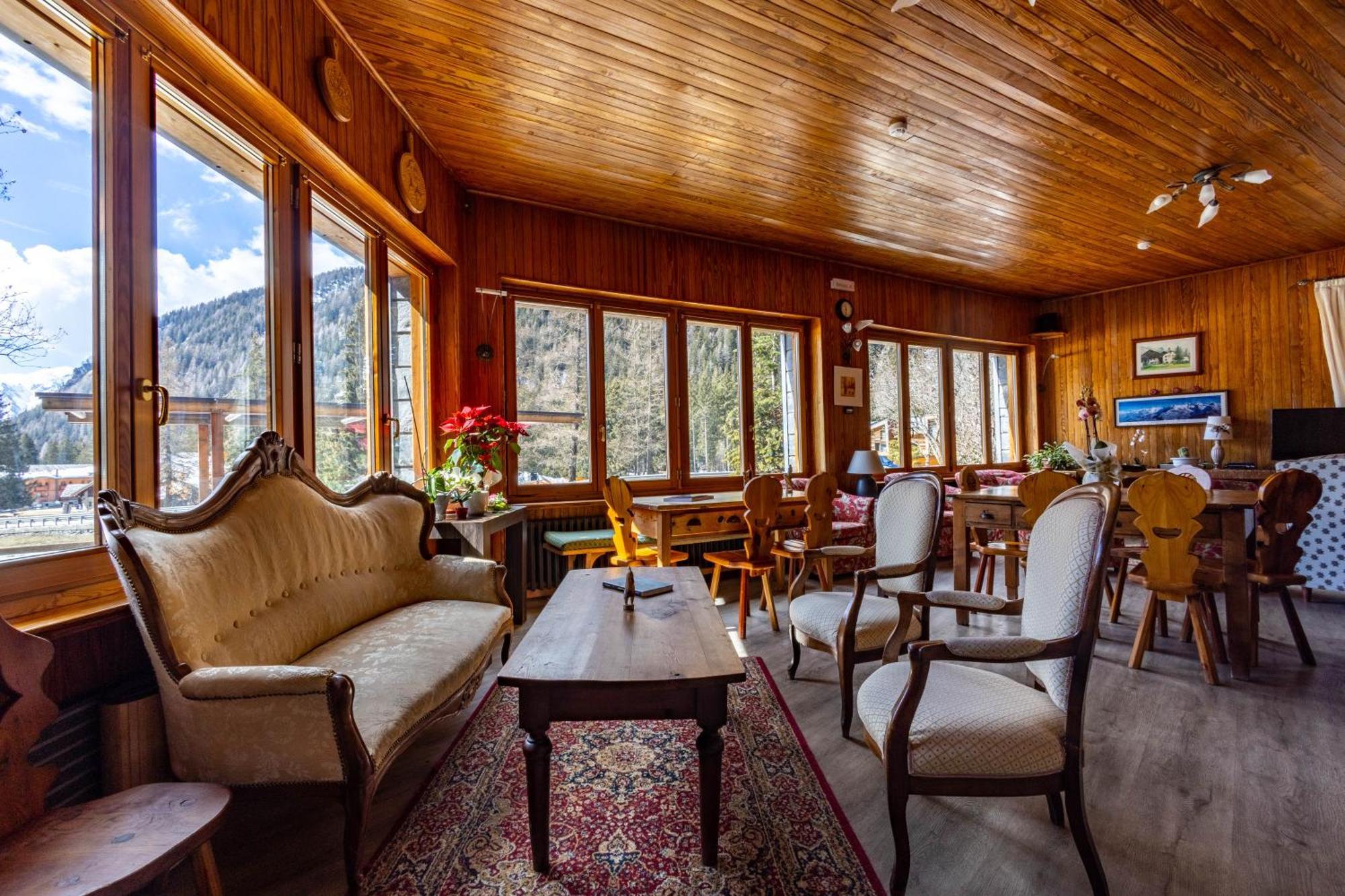 Hotel Le Campagnol Champoluc Exterior foto