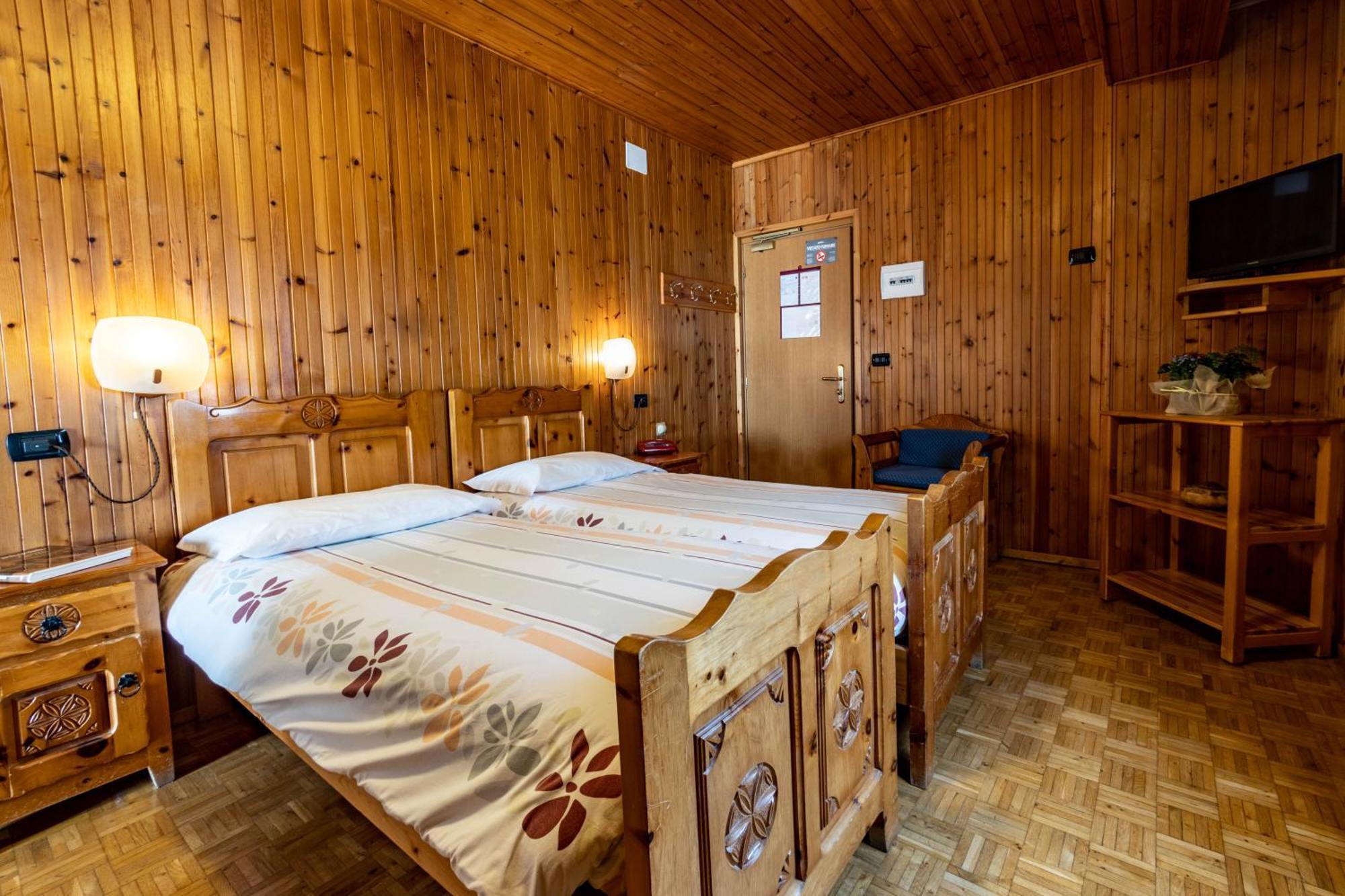 Hotel Le Campagnol Champoluc Exterior foto
